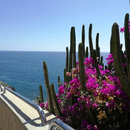 Luxury 2 Bedroom 2 Min From Appartamento