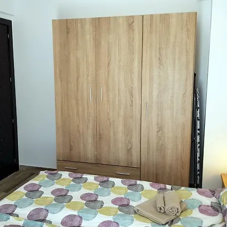Luxury 2 Bedroom 2 Min From Apartment Mogan